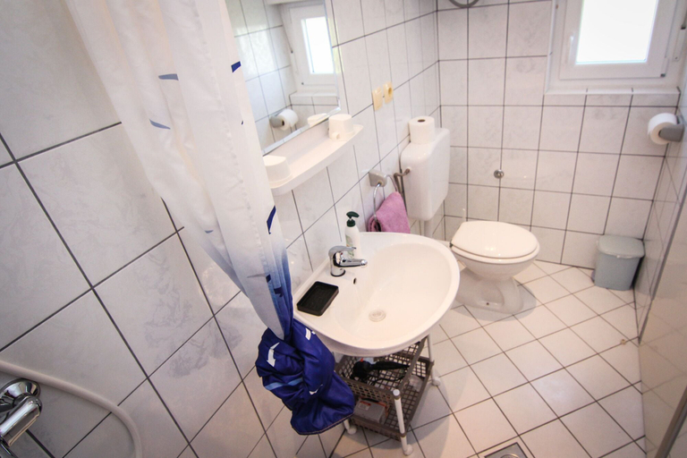 Bathroom 4, Apartments Biserka G, Lopar/Supetarska Draga