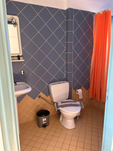 Bathroom 4, Areti Aparthotel, Crete