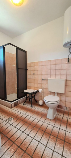 Bathroom 4, House Karmela, Sućuraj
