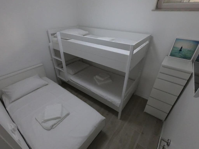 Room 5, Apartment Matej, Crikvenica