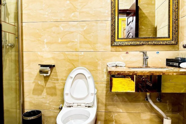 Bathroom 3, Yijing Hotel, Zhongshan