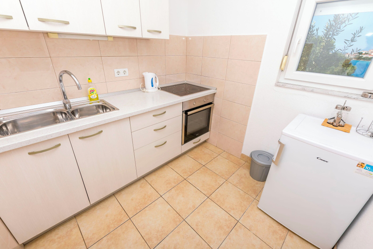 Private kitchen 2, Apartments Poljak, Rogoznica