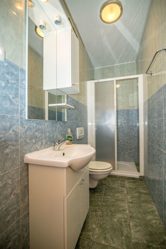 Bathroom 3, Apartments Galic, Omiš