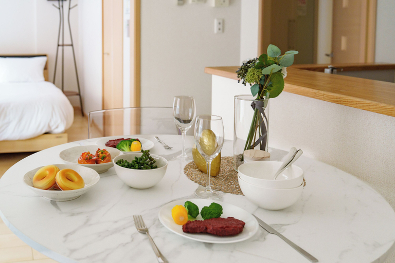 Room 2, E-US NAEBO STATION 207, Sapporo