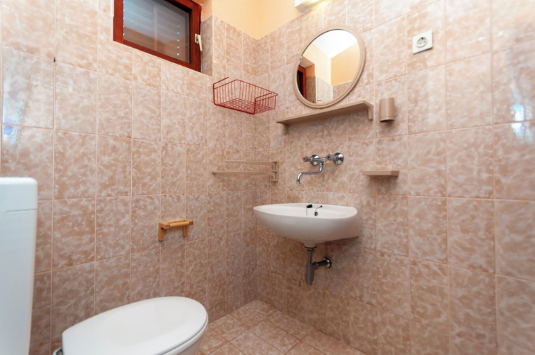 Bathroom 2, Apartments Niko, Omiš
