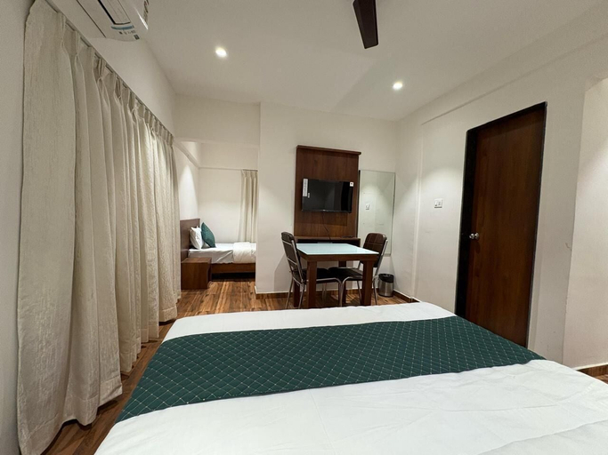 Room 3, Sindu Executive Lodging, Pune