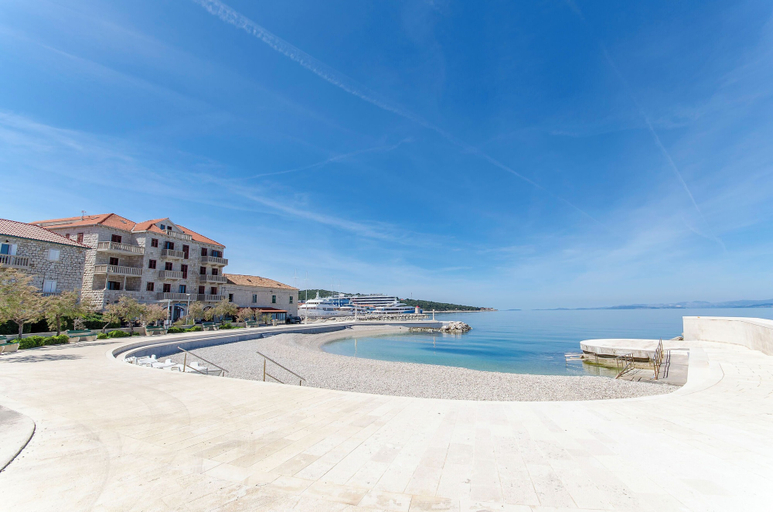 Others 5, Apartment Sea Stone, Postira