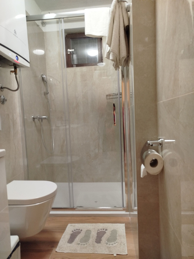 Bathroom 4, Apartments Elide, Labin