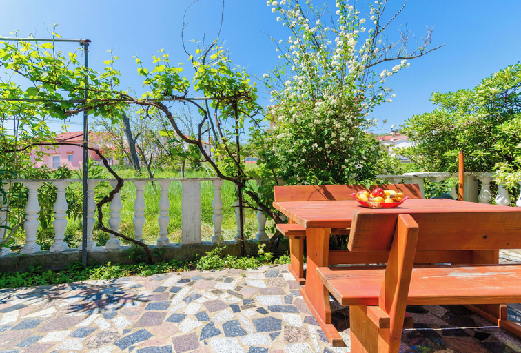 Terrace/patio 4, Apartments Ester, Lopar/Supetarska Draga