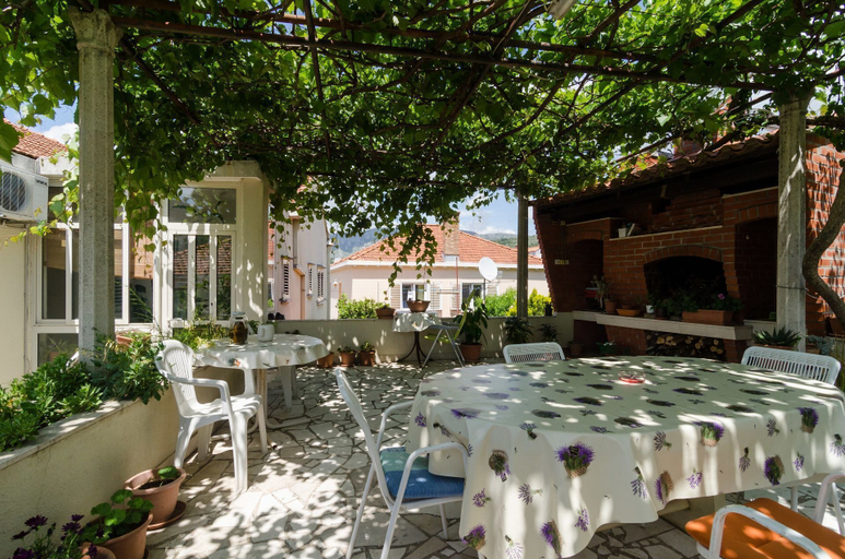 Food & Drinks, Apartment Oli, Dubrovnik