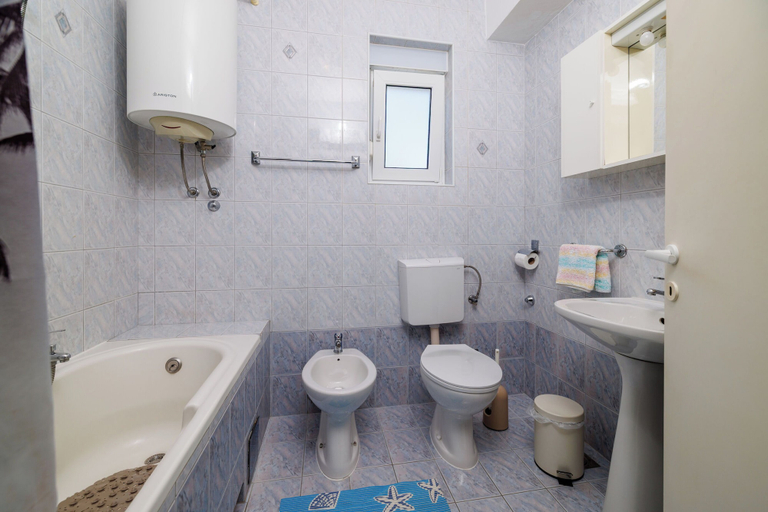 Bathroom 4, Apartments Antonio, Crikvenica