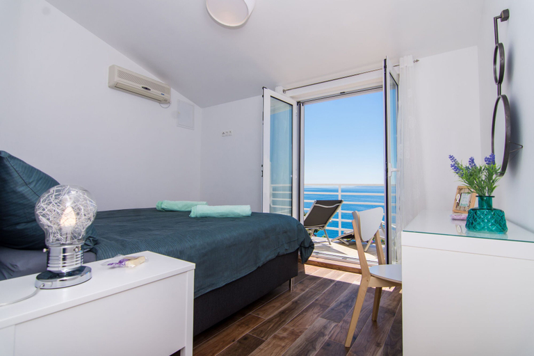 Bedroom 3, Apartments Lumini, Okrug