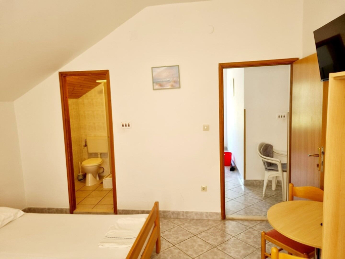 Room 5, Apartment Vido, Trpanj
