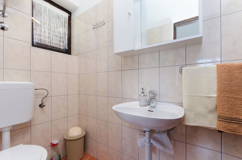Bathroom, Apartments Luka, Lopar/Supetarska Draga