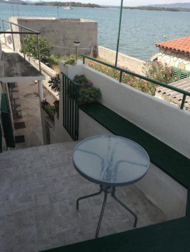 Terrace/patio 4, Apartment Antonio, Murter