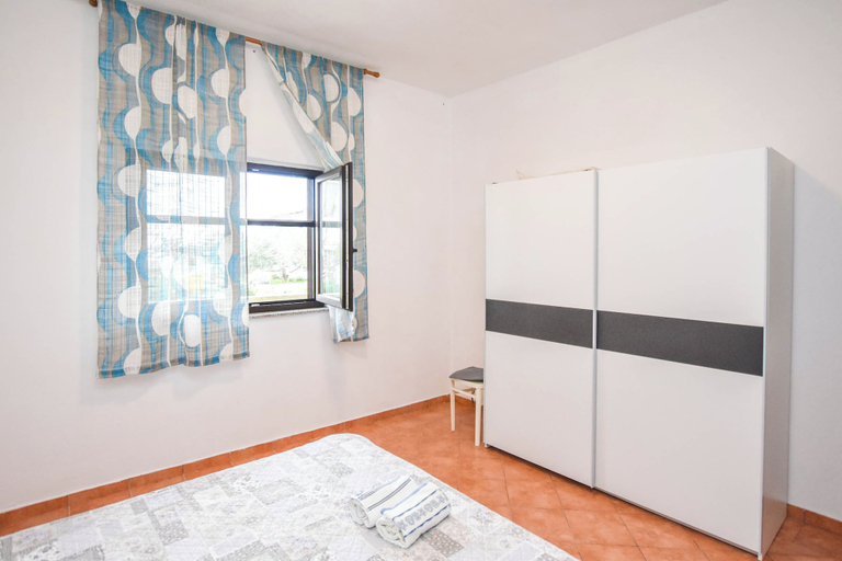 Bedroom 3, Apartments Studenac, Tkon