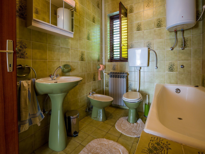 Bathroom 3, Apartment Darinka 1, Crikvenica