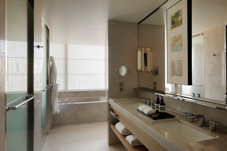 Bathroom 5, Park Hyatt Tokyo, Shinjuku