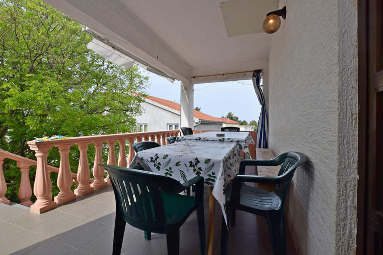 Others 5, Apartment and Rooms Mila, Starigrad