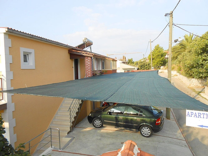 Courtyard 3, Apartments Rose, Seget