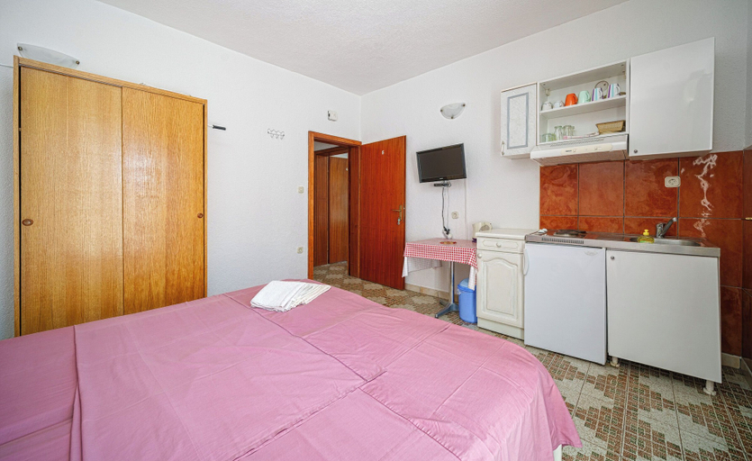 Room 5, Apartments Villa Sunset, Vodice