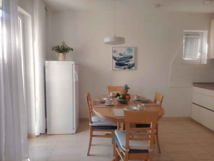 Others 4, Apartment Sunny Apartment, Bol