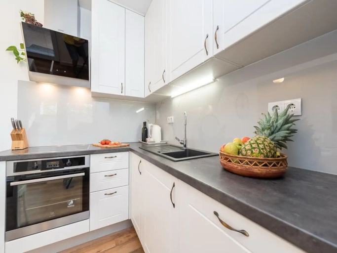 Private kitchen 4, House Ruza, Privlaka
