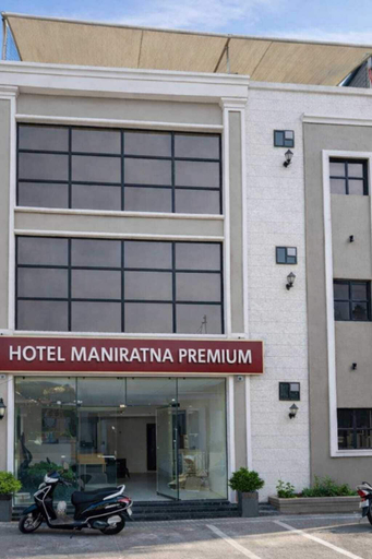 Exterior, Hotel Maniratna Premium, Indore