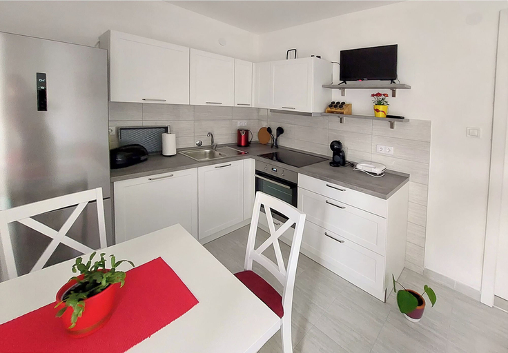 Others 4, Apartment Oliva, Knin