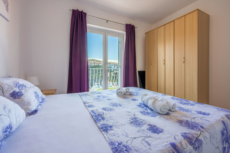 Bedroom 3, Apartments Trossana, Crikvenica