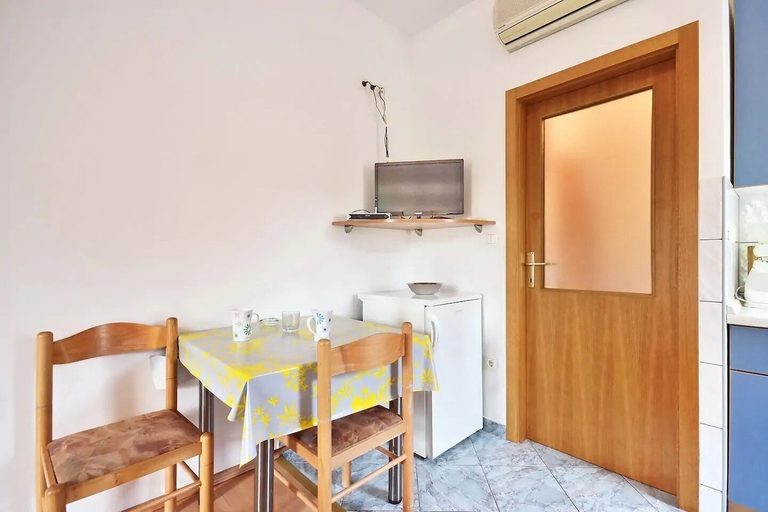 Others 5, Apartment Toma, Omiš