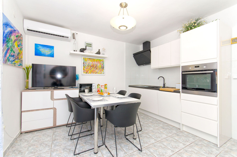 Private kitchen 5, Apartment Lada, Supetar