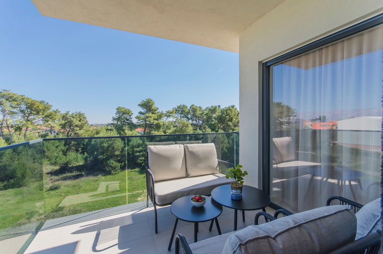 Balcony 4, Apartments Luxury Villa V2 With Rooftop, Vir