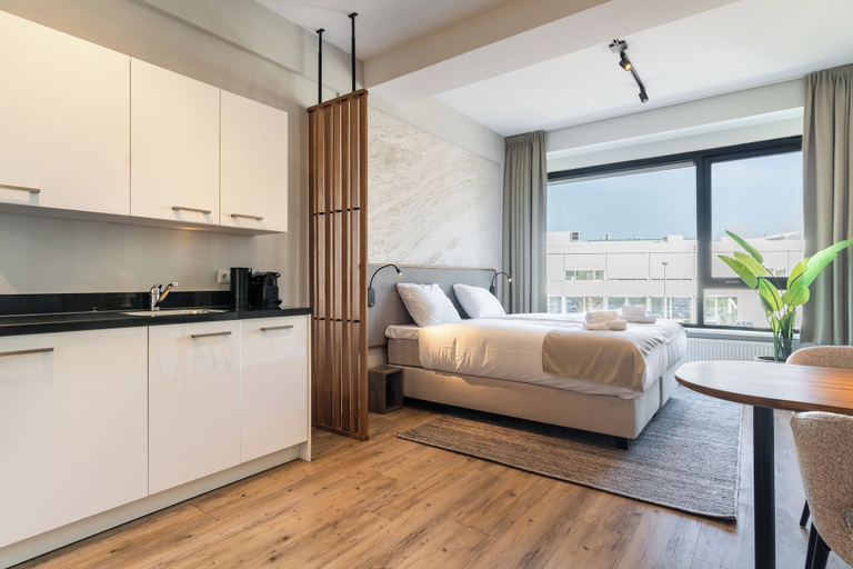 Room 5, Utrecht City Apartments Huizingalaan, Utrecht