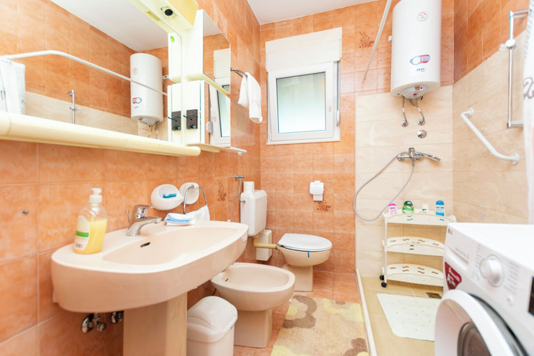 Bathroom 3, Apartment Tonia, Kaštela