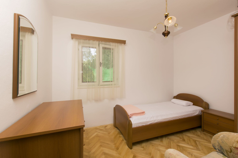 Bedroom 3, Apartment In the Shadow, Šibenik