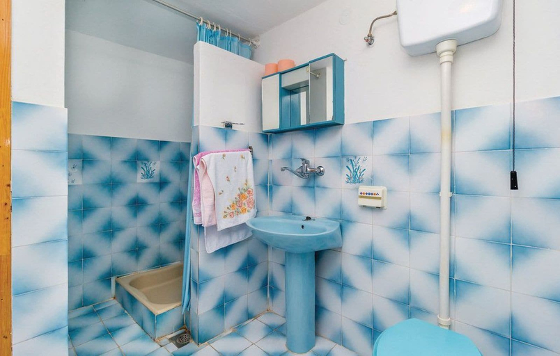 Bathroom 3, Apartments Vukelic, Senj