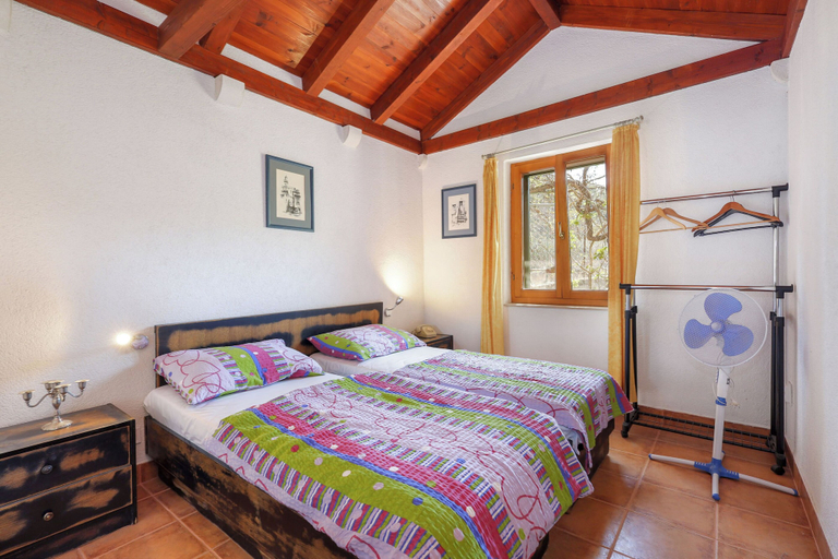 Room 2, House Irena, Postira