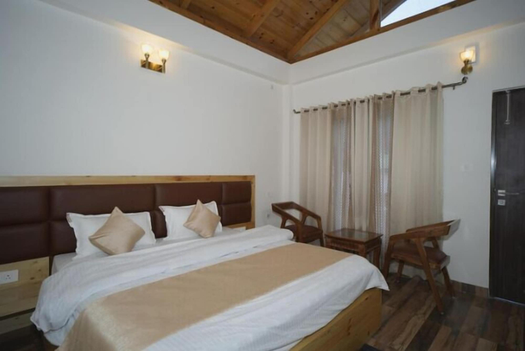 Room 3, Aesquire Hotel, Nainital