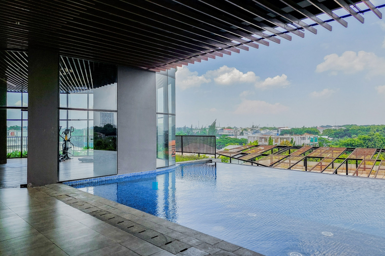 Swimming Pool 4, Restful Monochrome Studio at Apartment The Ayoma By Travelio, Tangerang Selatan