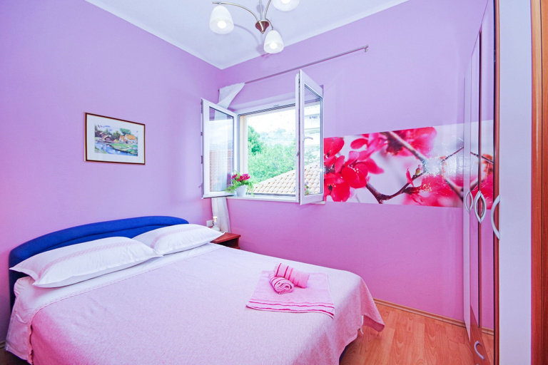 Bedroom 3, Apartments Vesna, Makarska
