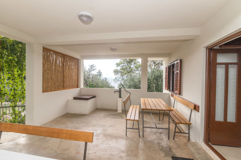 Terrace/patio 4, Apartment Robinzon Lantana, Jelsa