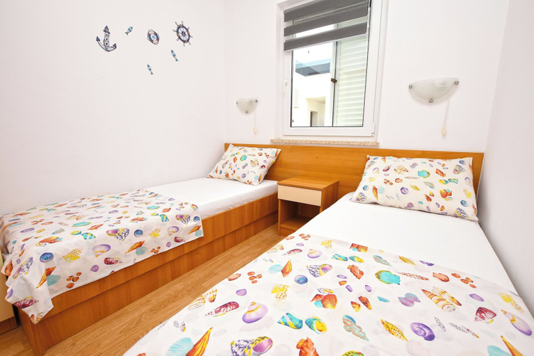 Bedroom 2, Apartment Marigold, Sveti Filip i Jakov