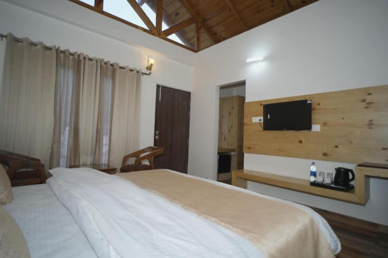 Room 4, Aesquire Hotel, Nainital