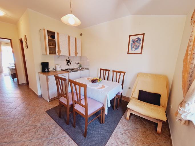 Private kitchen 4, Apartments Domino, Crikvenica