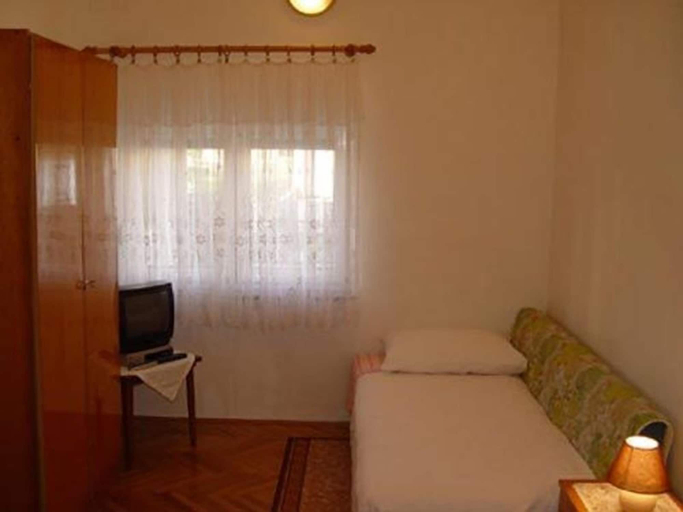 Others 4, Apartment Mladen, Pula