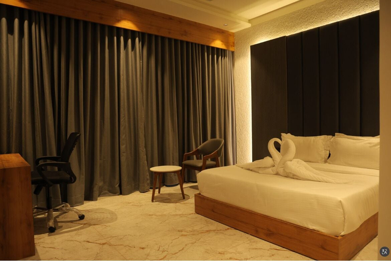 Room 4, Hotel Barai Palace, Devbhumi Dwarka