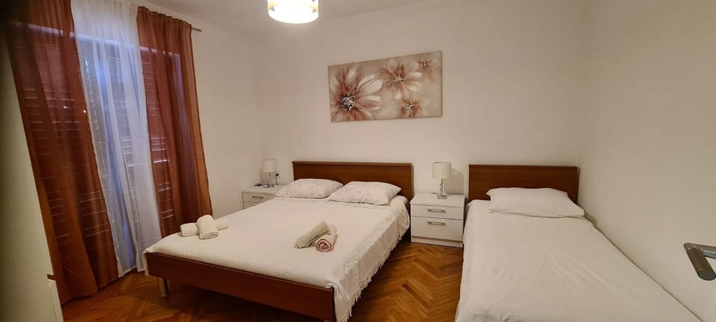 Room 3, Apartments Dari, Sali