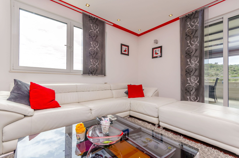 Others 5, Apartments Doric, Trogir