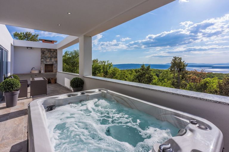 Spa 2, House Lynn, Crikvenica